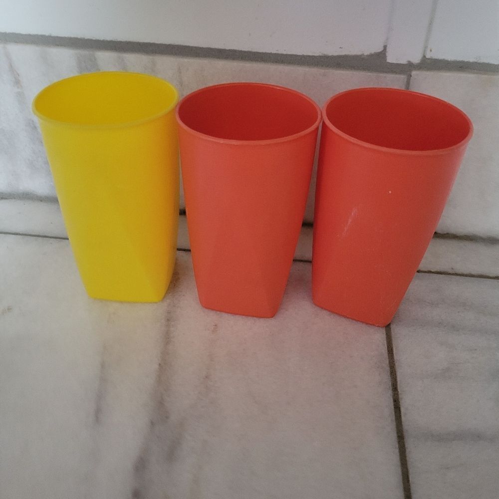 Vintage Tupperware Harvest Yellow Orange 70's Tumblers Set of 3